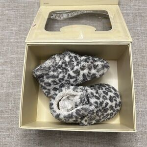 UGG Gray and Black Slippers Cozy Moccasin Design